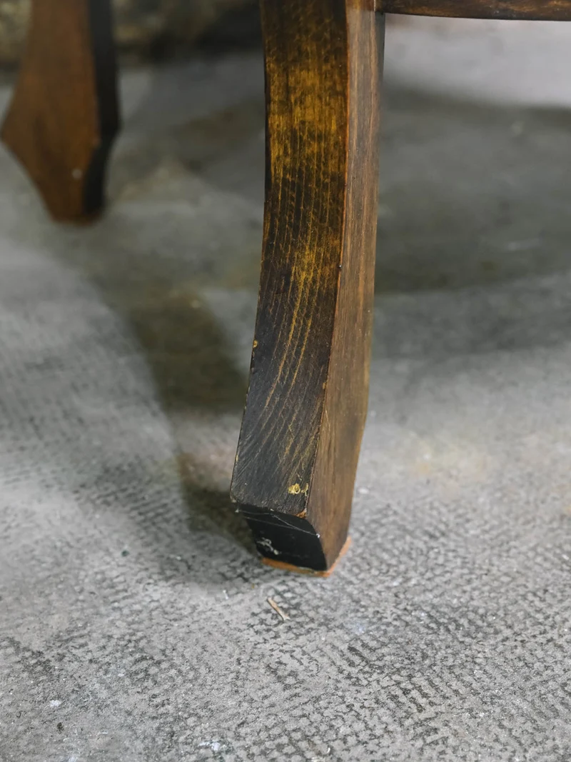 Francine, la table d'appoint ronde en bois N°1469