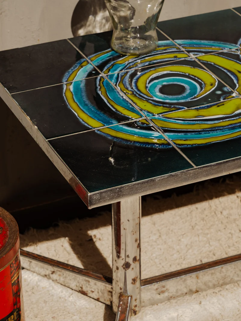 Donna, la table basse en chrome et céramique N°1131