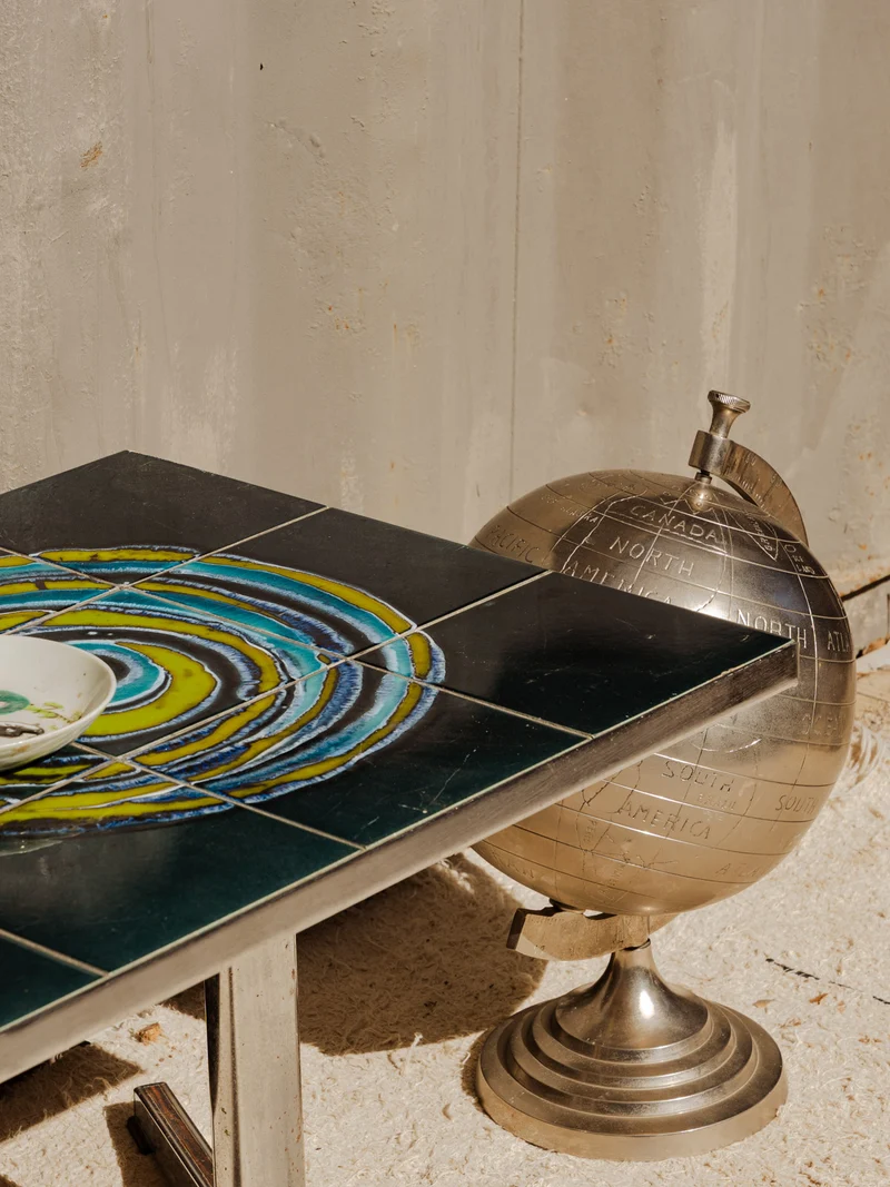 Donna, la table basse en chrome et céramique N°1131