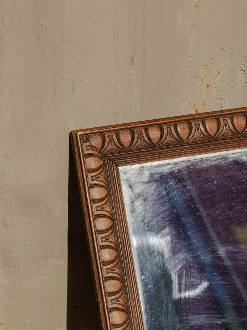 Georges, le miroir en bois N°1395