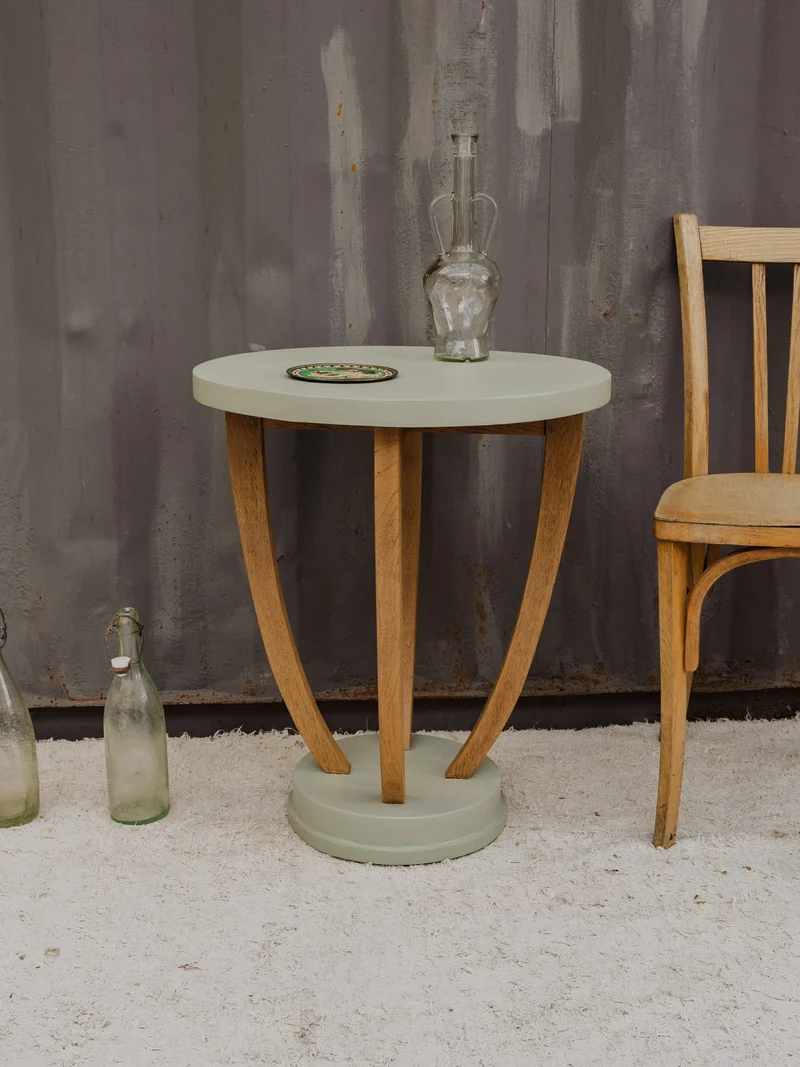 Francine, la table d'appoint en bois vert d'eau N°1494