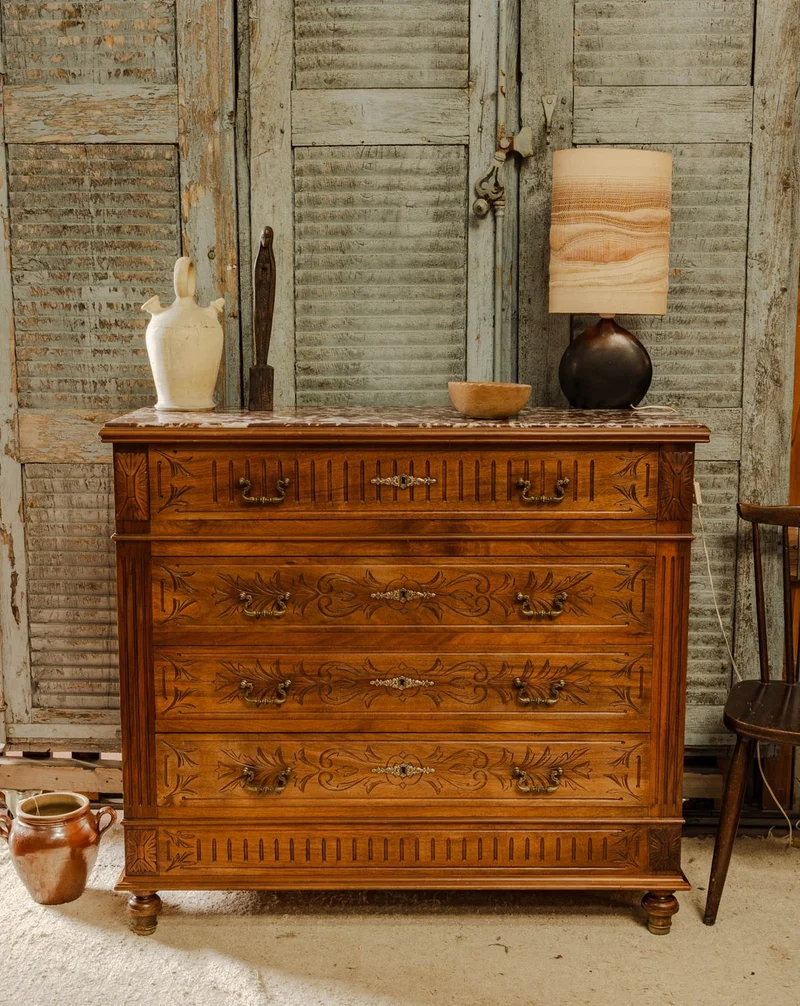 Garance, la commode en bois et marbre bordeaux N°731