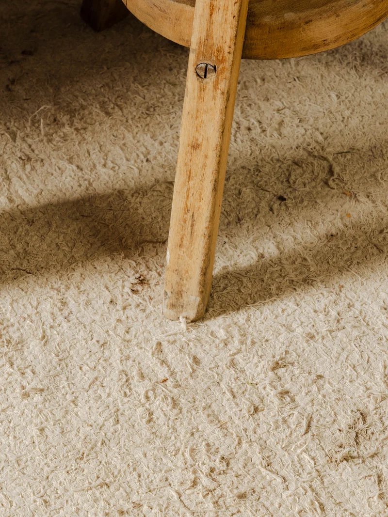 Regis, le tabouret à vis en bois N°1527