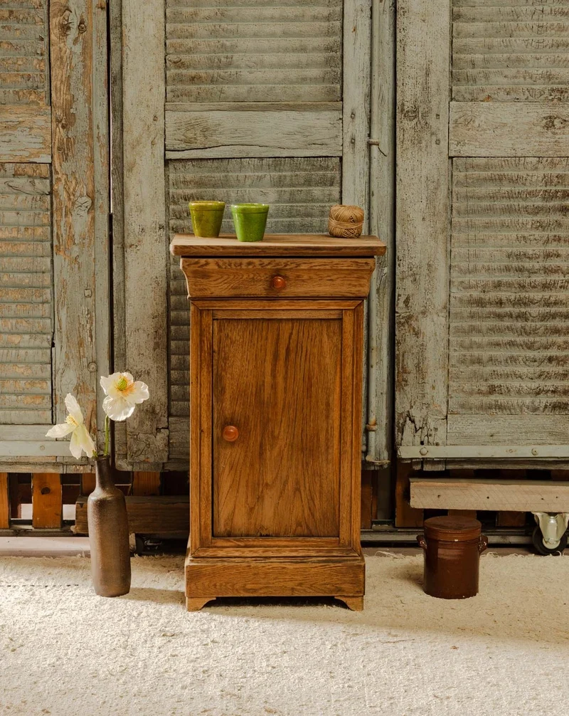 Odile, la table de chevet en bois N°1527