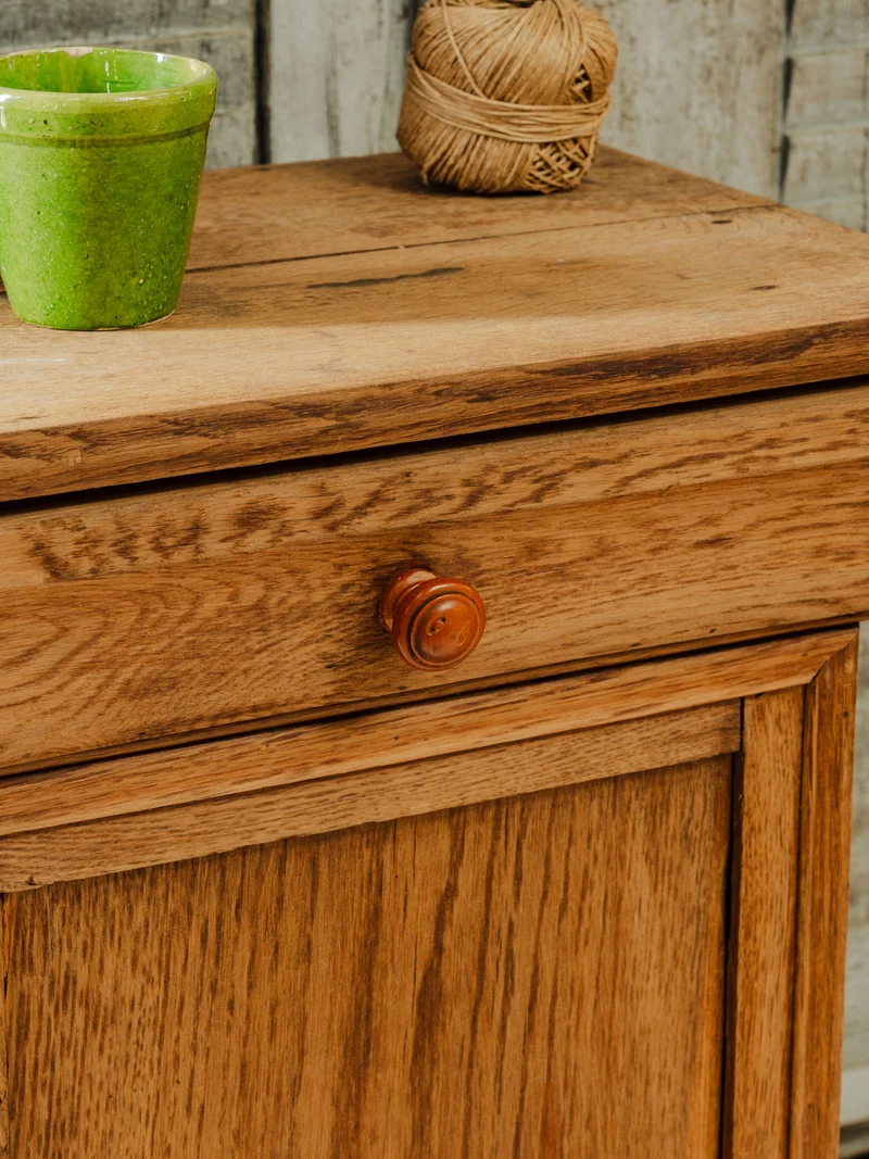 Odile, la table de chevet en bois N°1527