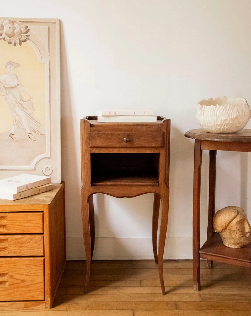 Odile, la table de chevet au bois ancien N°1538