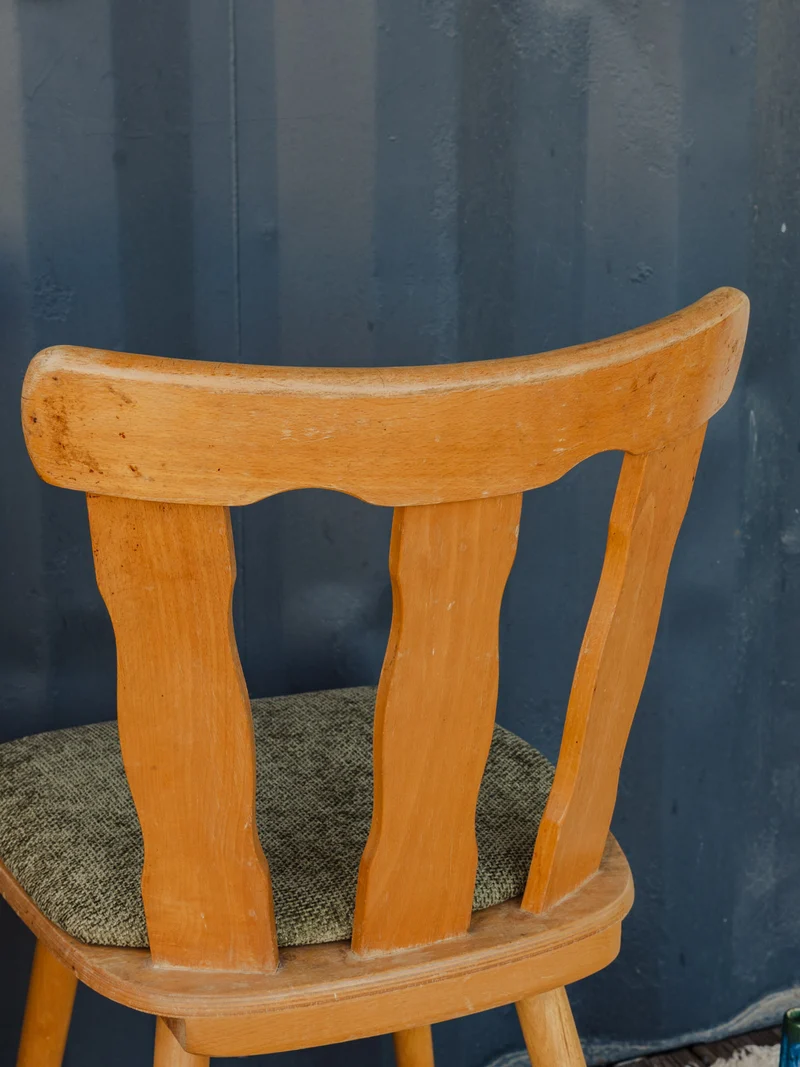 Alma, la paire de chaises en bois et tissu vert N°1870