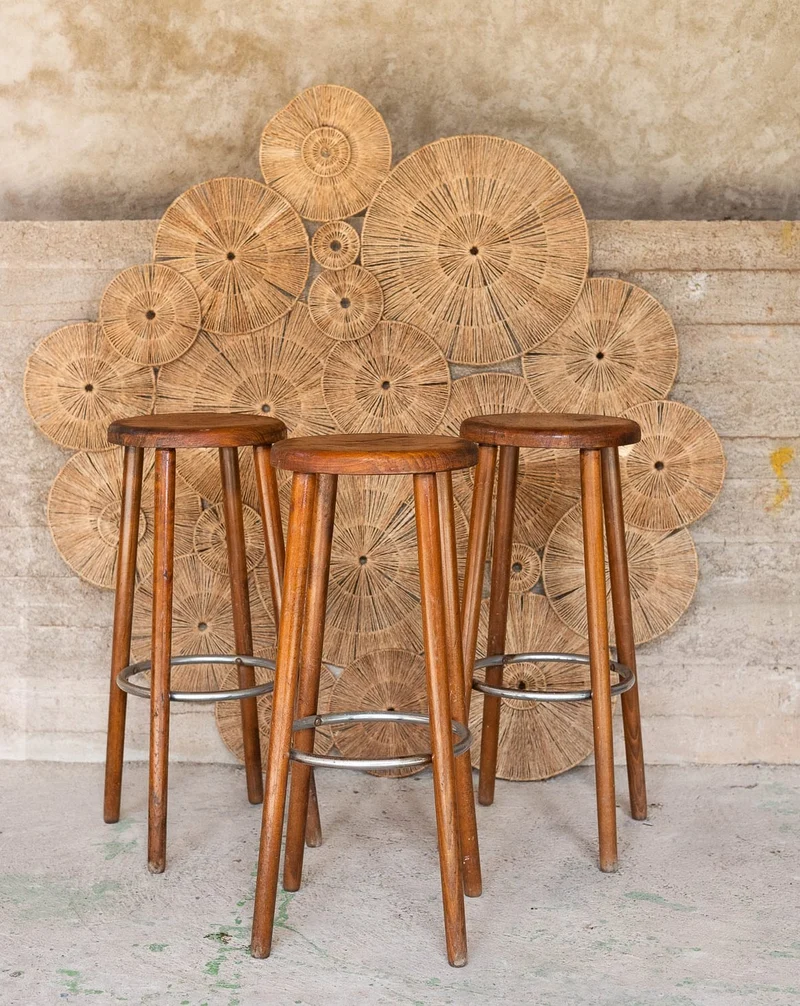Gaston, le lot de 3 tabourets de bar en bois N°211