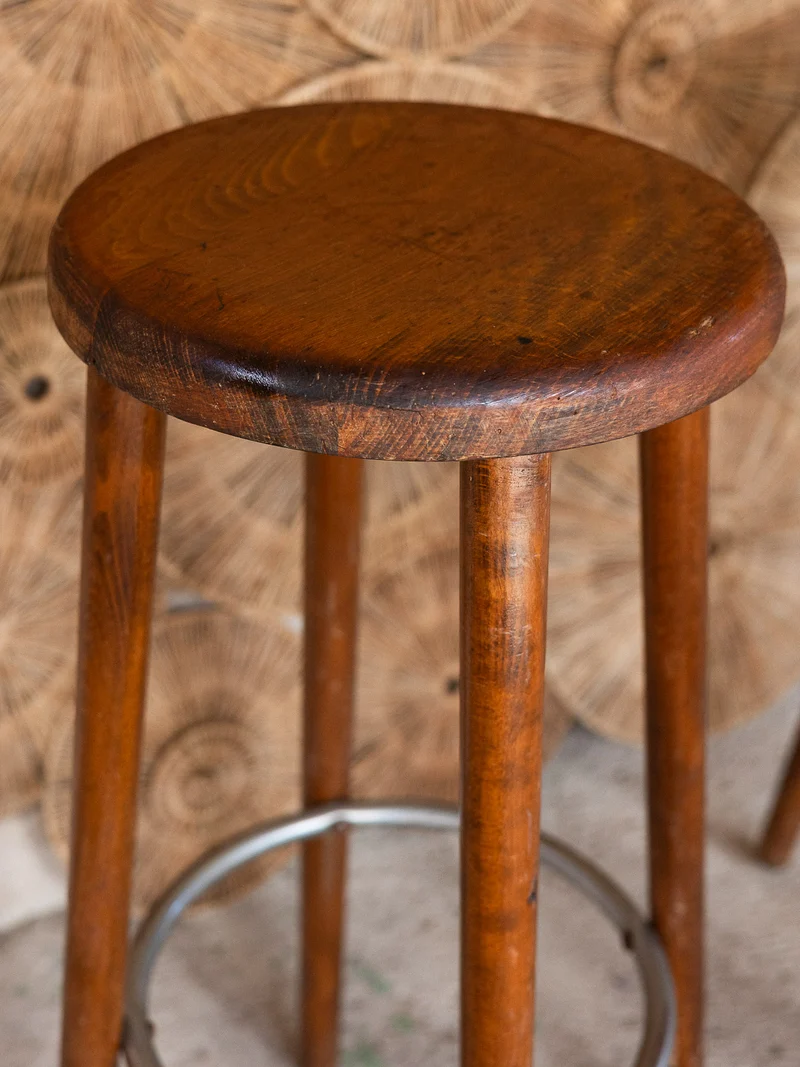 Gaston, le lot de 3 tabourets de bar en bois N°211