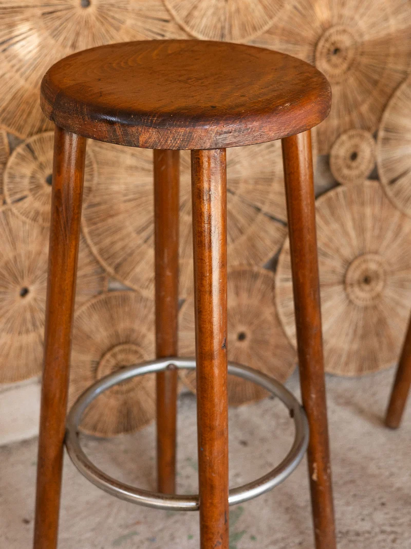 Gaston, le lot de 3 tabourets de bar en bois N°211