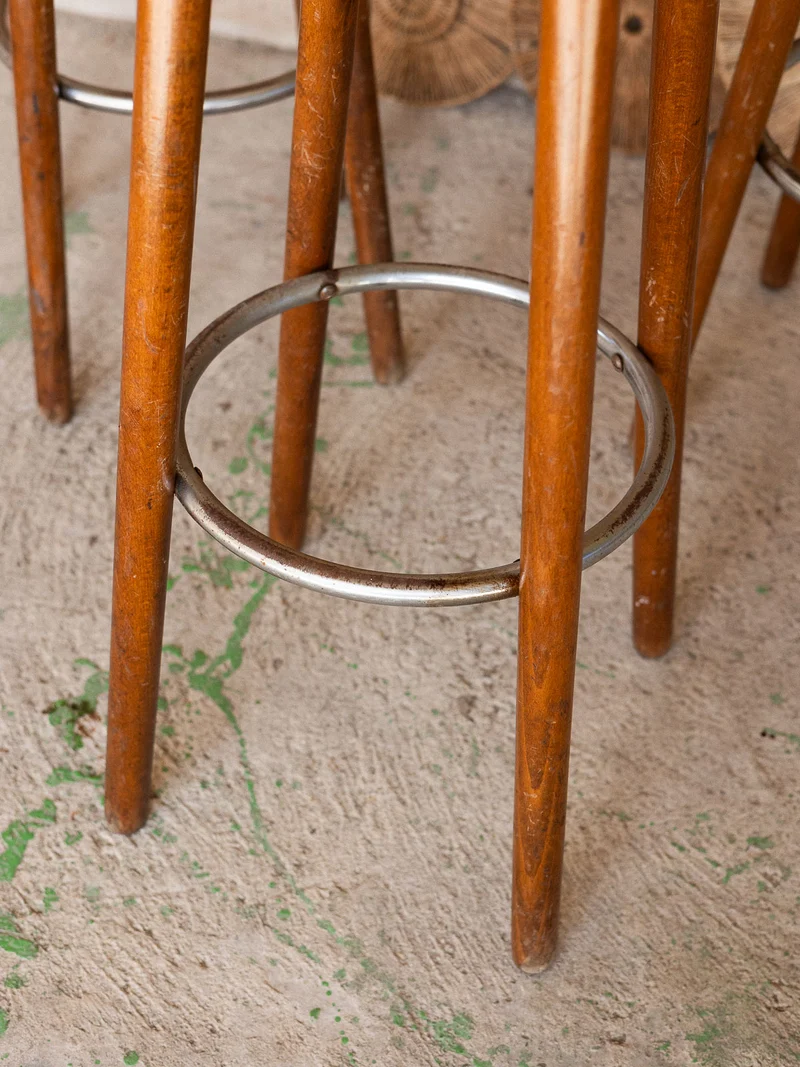 Gaston, le lot de 3 tabourets de bar en bois N°211