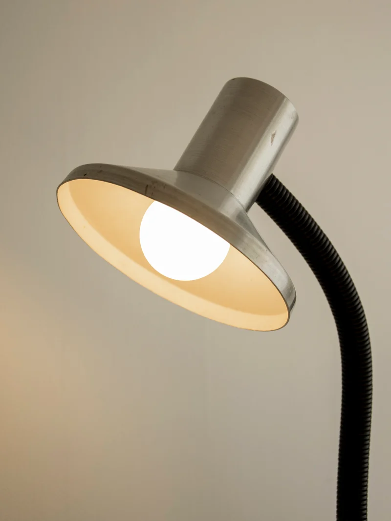 Julia, la lampe au style industriel seventies N°1015