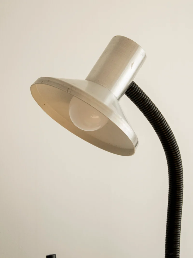 Julia, la lampe au style industriel seventies N°1015