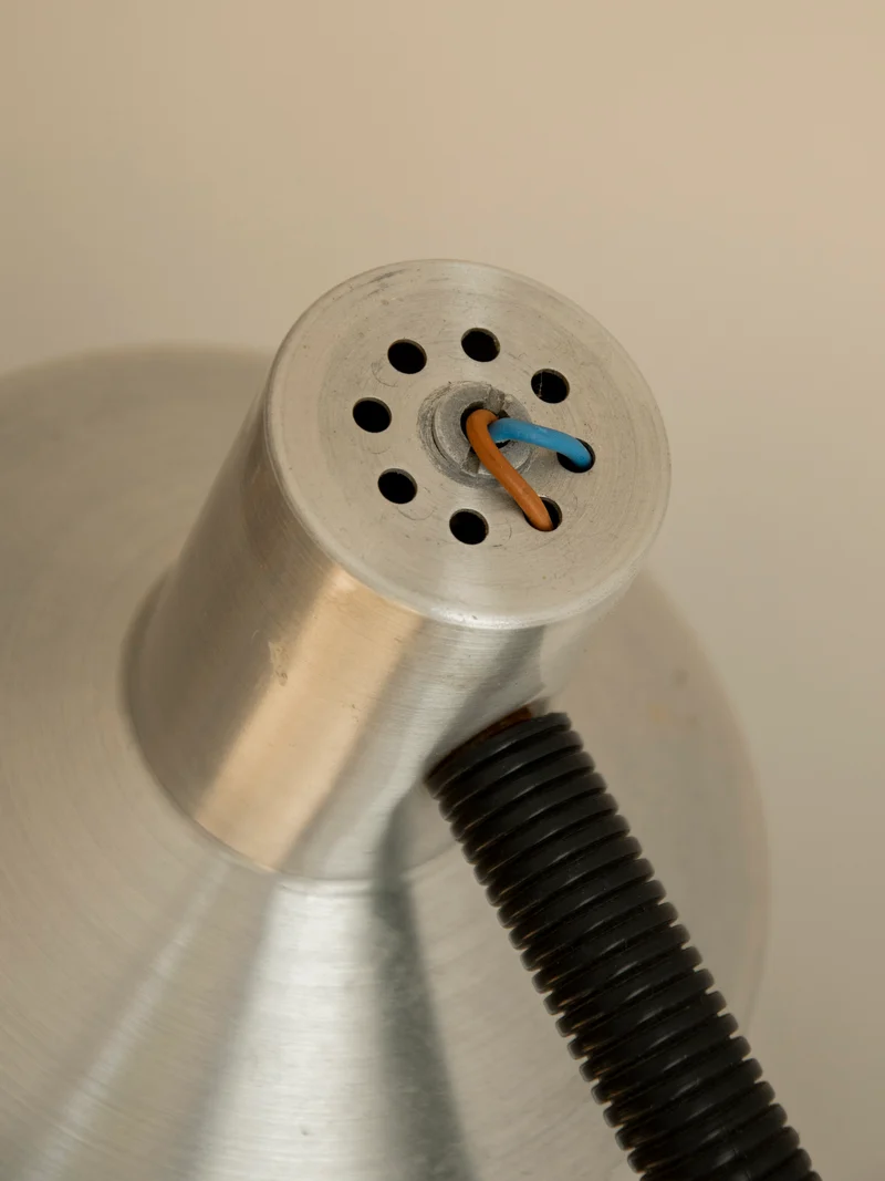 Julia, la lampe au style industriel seventies N°1015