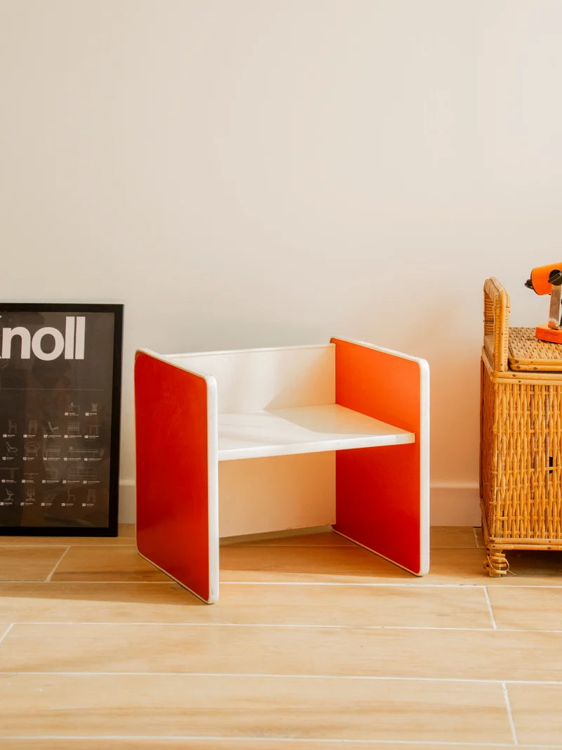 Hanna, la table amovible en chaise d'enfant N°1520