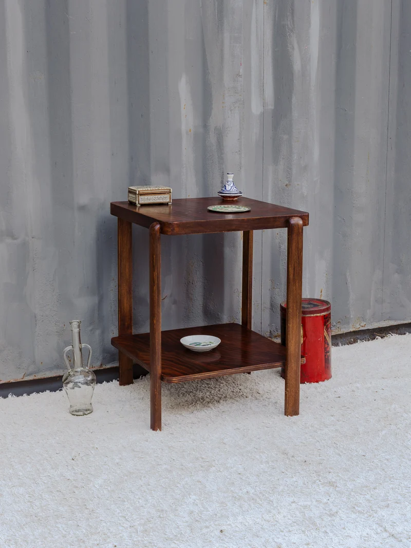 Francine, la table d'appoint en bois N°1493
