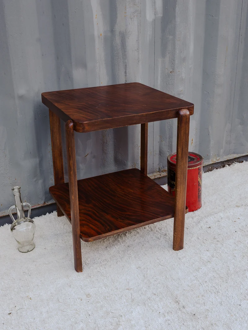 Francine, la table d'appoint en bois N°1493