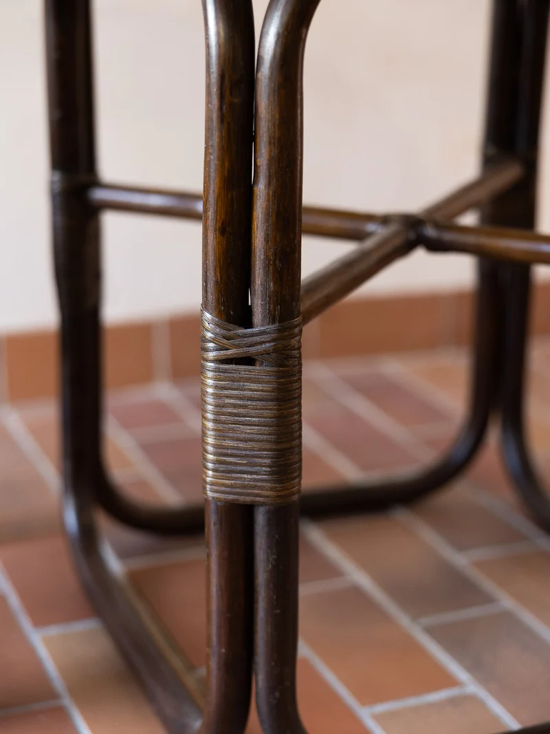 Romy, la table à manger originale N°1503