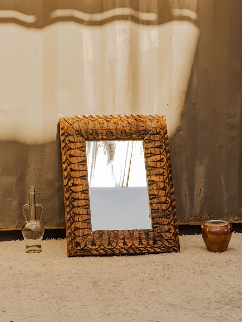 Georges, le miroir en bois N°1394