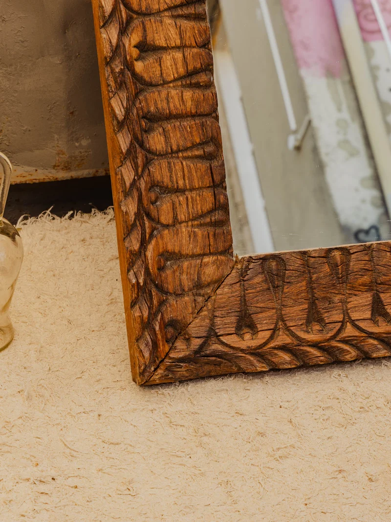 Georges, le miroir en bois N°1394
