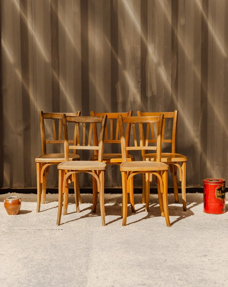 Claude, le lot de 5 chaises en bois N°1543