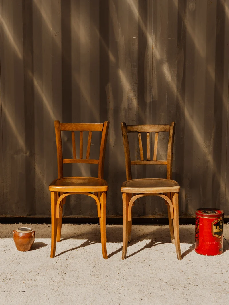 Claude, le lot de 5 chaises en bois N°1543