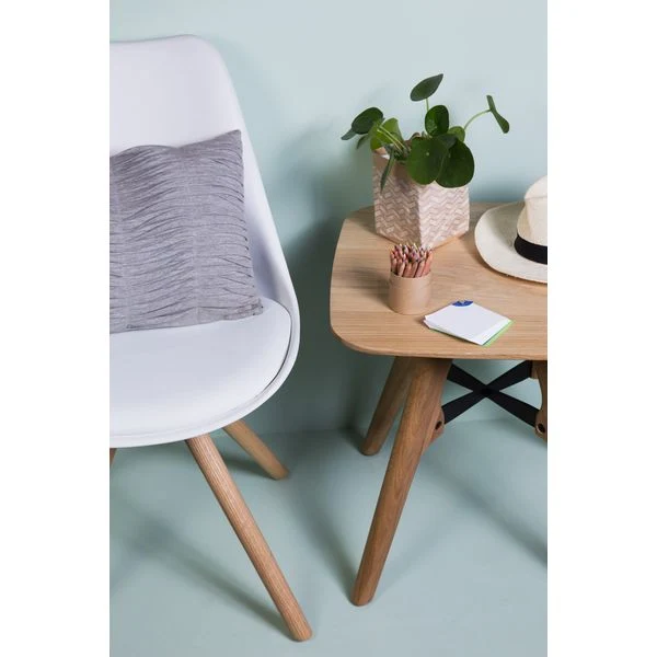 Chaise blanche