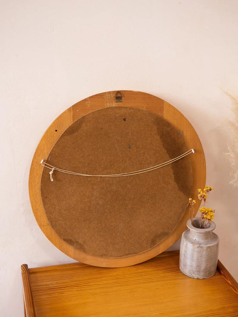 Igor, le miroir rond aux bords en bois N°1152