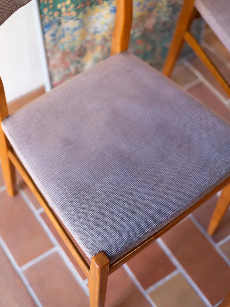 Alma, le lot de 4 chaises authentiques N°1897