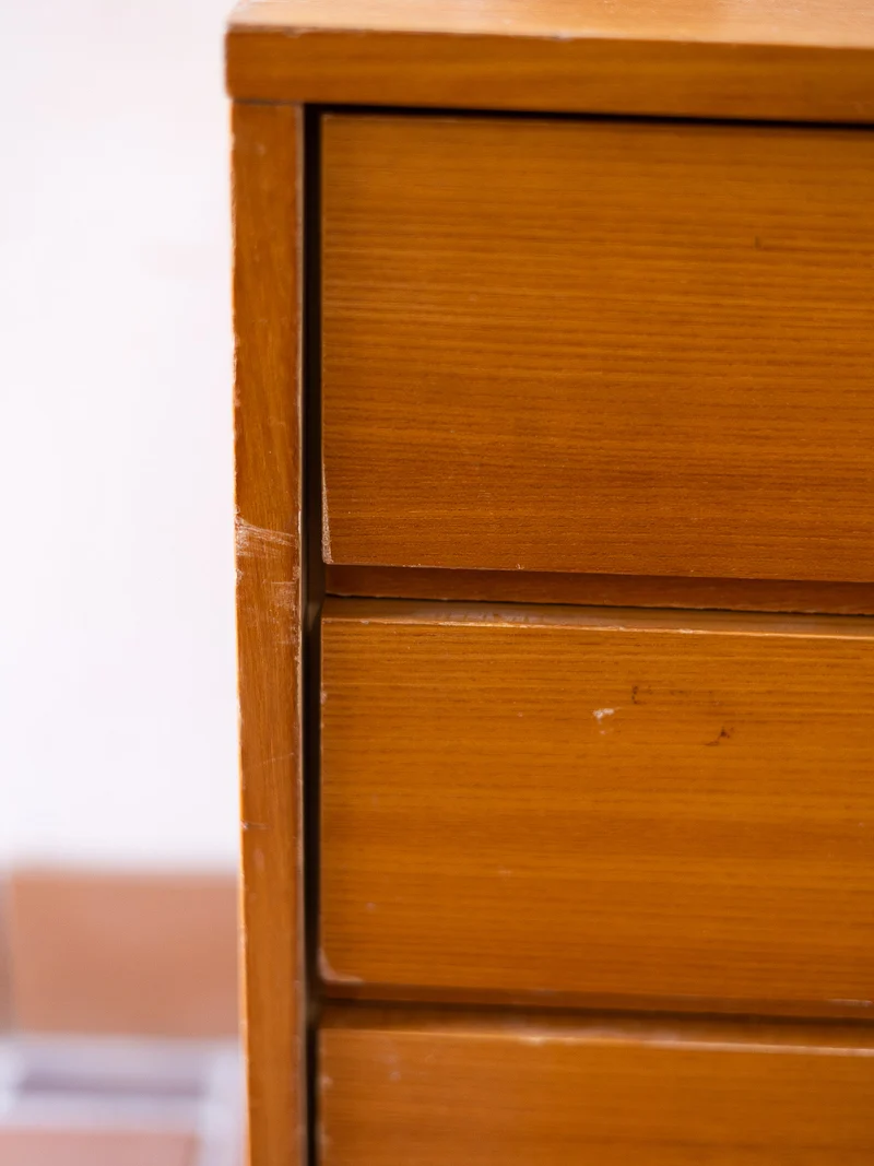 Olga, la petite commode en bois N°1073
