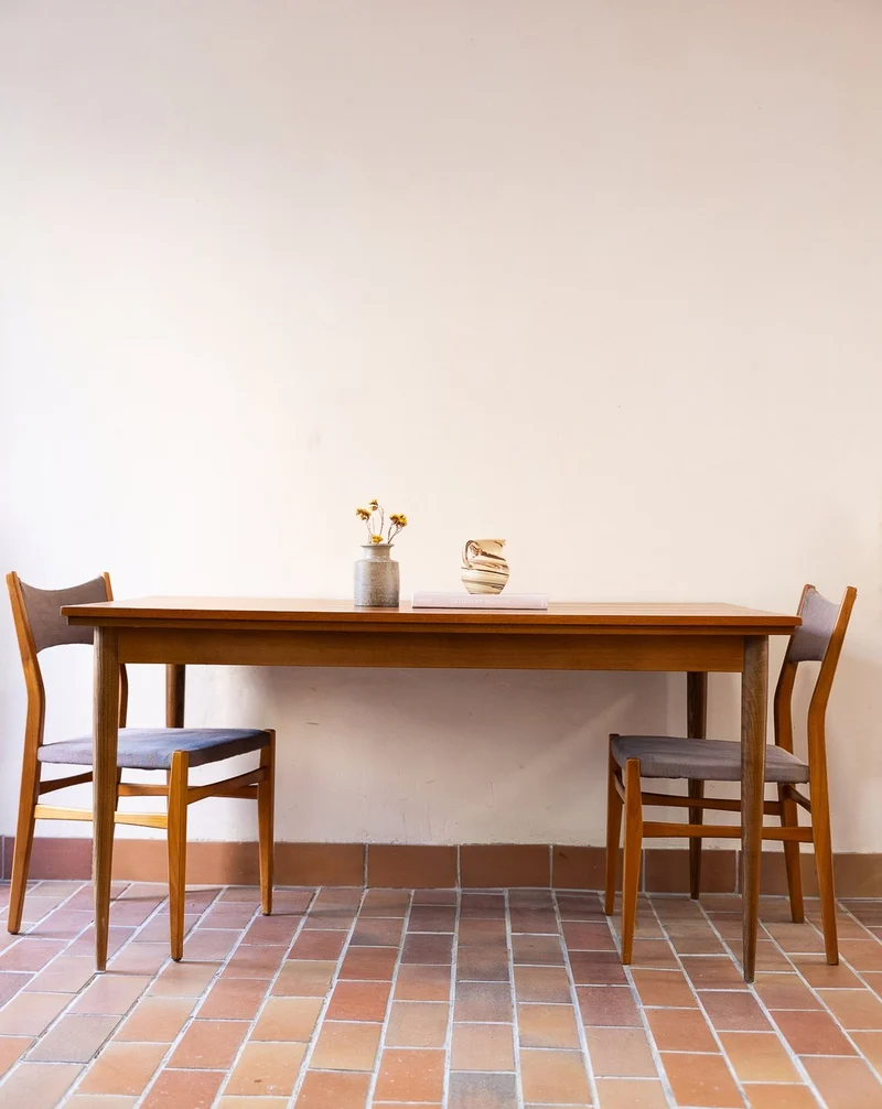 Karla, la table à manger scandinave N°1266