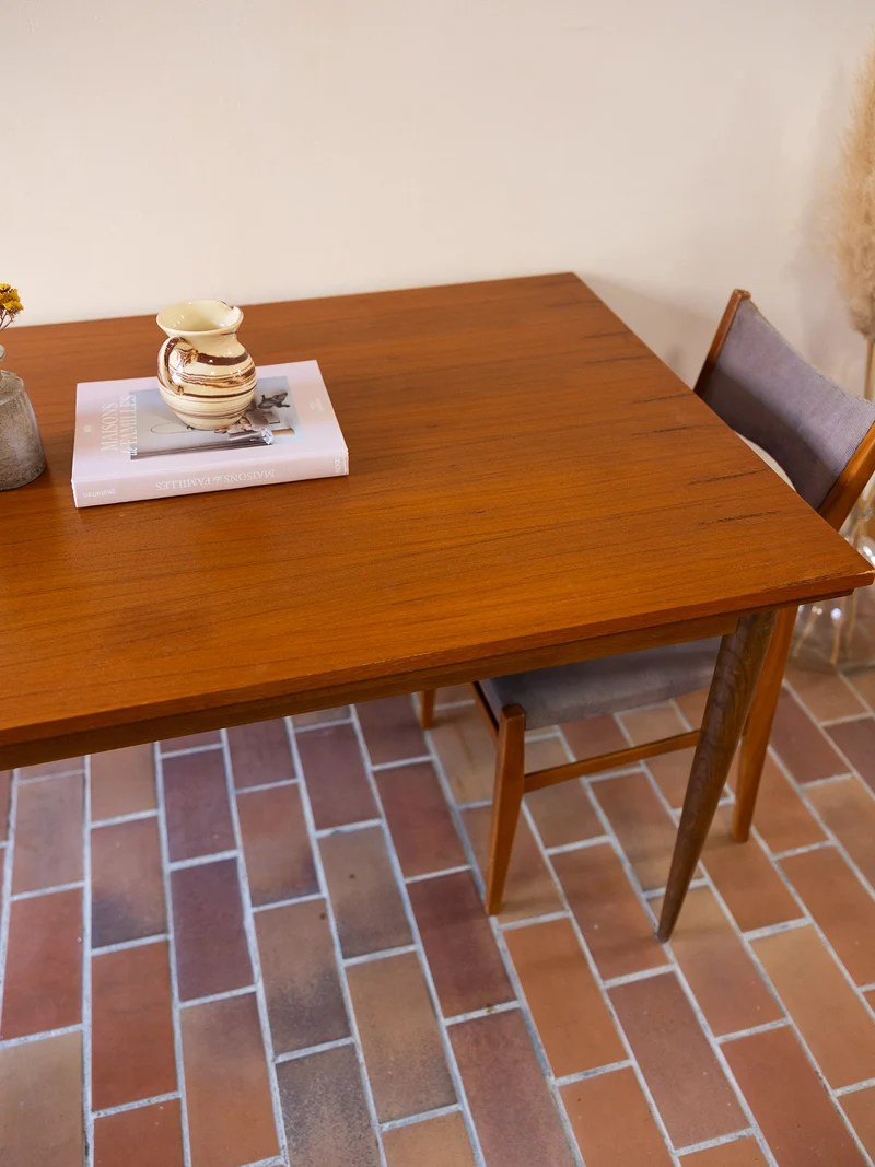Karla, la table à manger scandinave N°1266