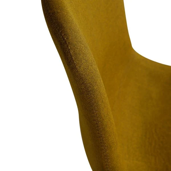 Chaise en tissu jaune