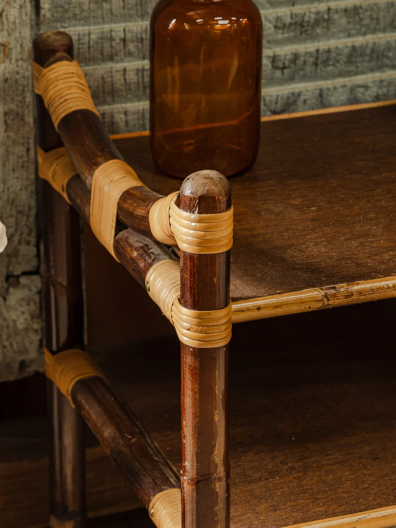 Odile, la table de chevet en rotin N°1528