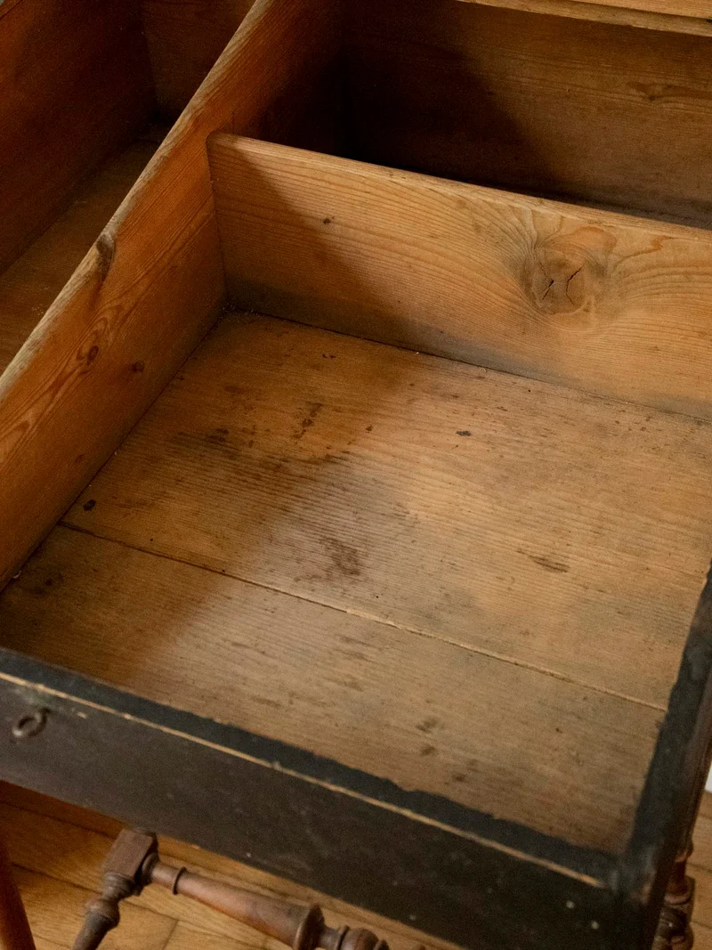 Edouard, le bureau pupitre ancien en bois N°1063