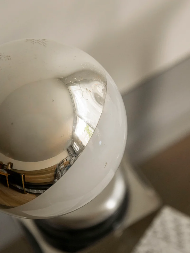 Julia, la lampe Eye Ball en métal acier N°1016