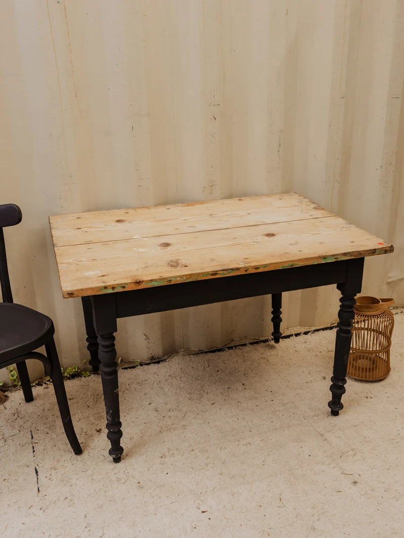 Edouard, le bureau en bois noir N°1054
