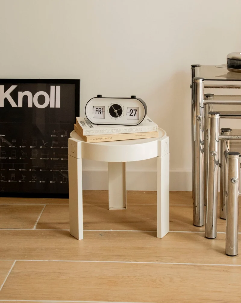 Hanna, la table d'appoint aux allures futuristes N°1523