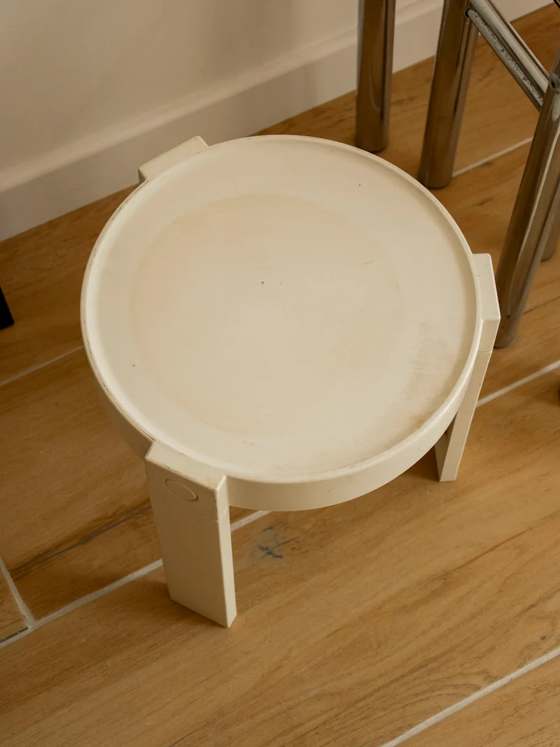 Hanna, la table d'appoint aux allures futuristes N°1523