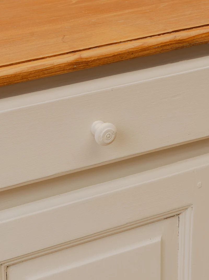 Gilbert, le petit buffet en bois blanc N°1784