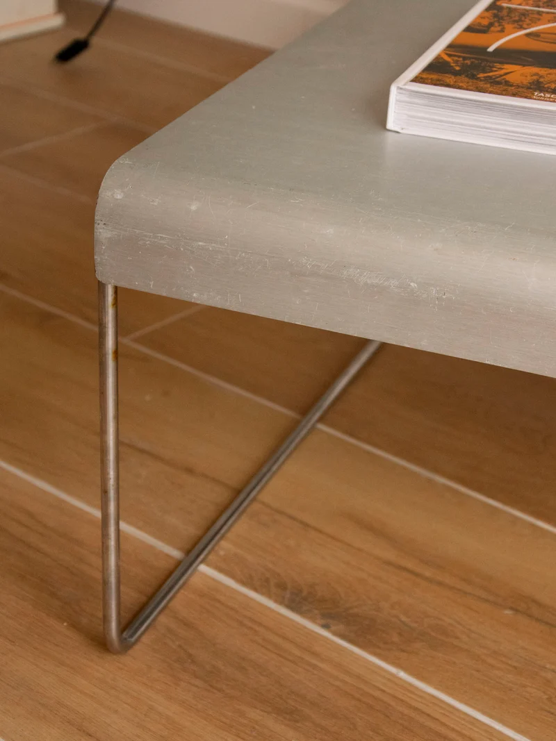 Donna, la grande table basse en inox N°1520