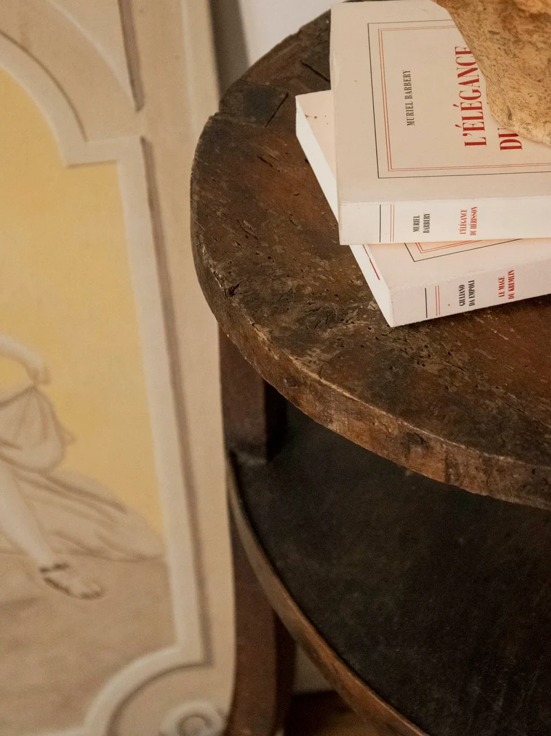Alfred, le guéridon ancien en bois brut N°1433