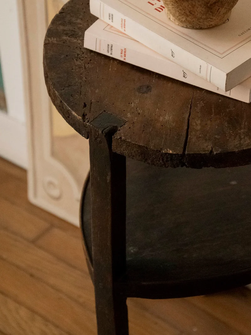 Alfred, le guéridon ancien en bois brut N°1433