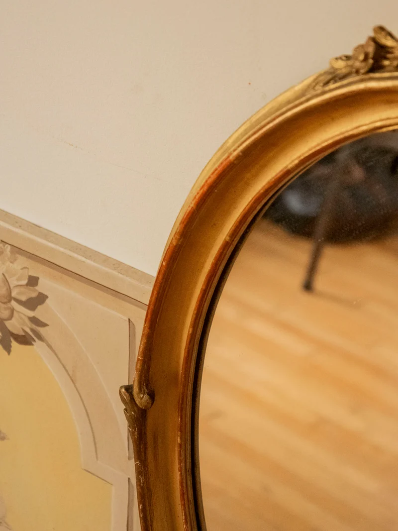 Georges, le miroir ancien au cadre doré N°1417