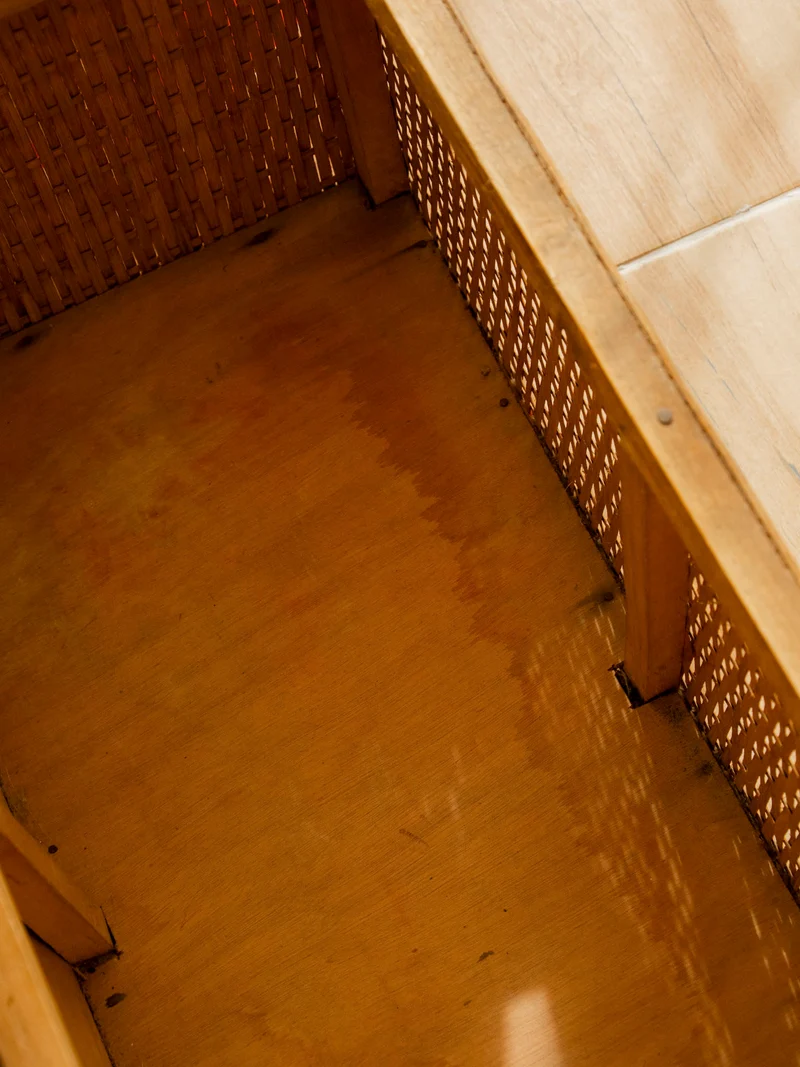 Lucien, le coffre-banc en paille tressée N°187