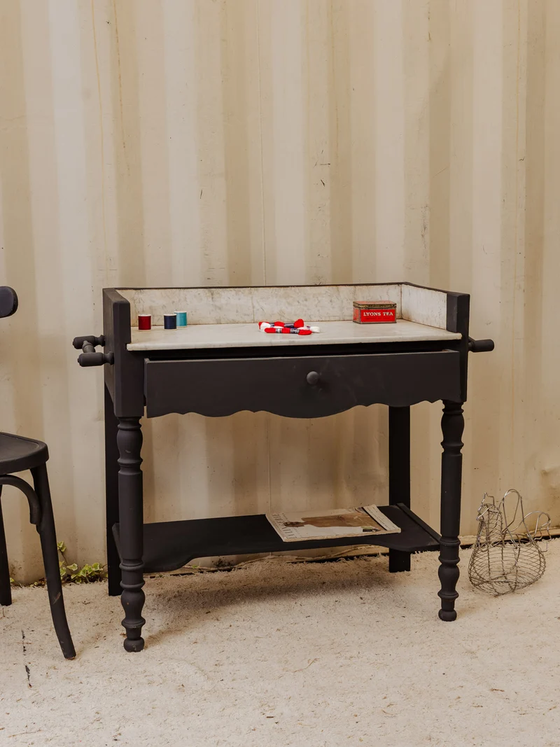 Louise, la coiffeuse en bois noir et marbre blanc N°335