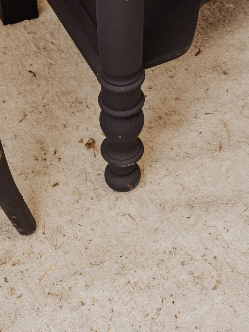 Louise, la coiffeuse en bois noir et marbre blanc N°335
