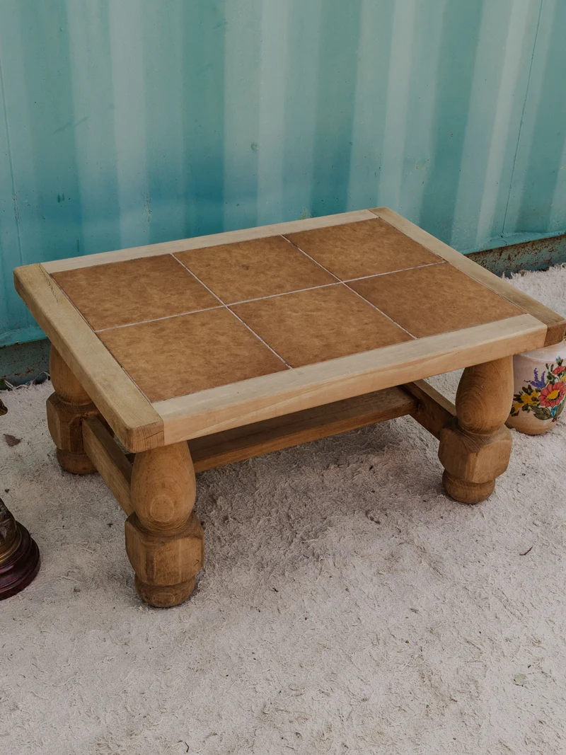 Francine, la table d'appoint en chêne et céramique N°1473