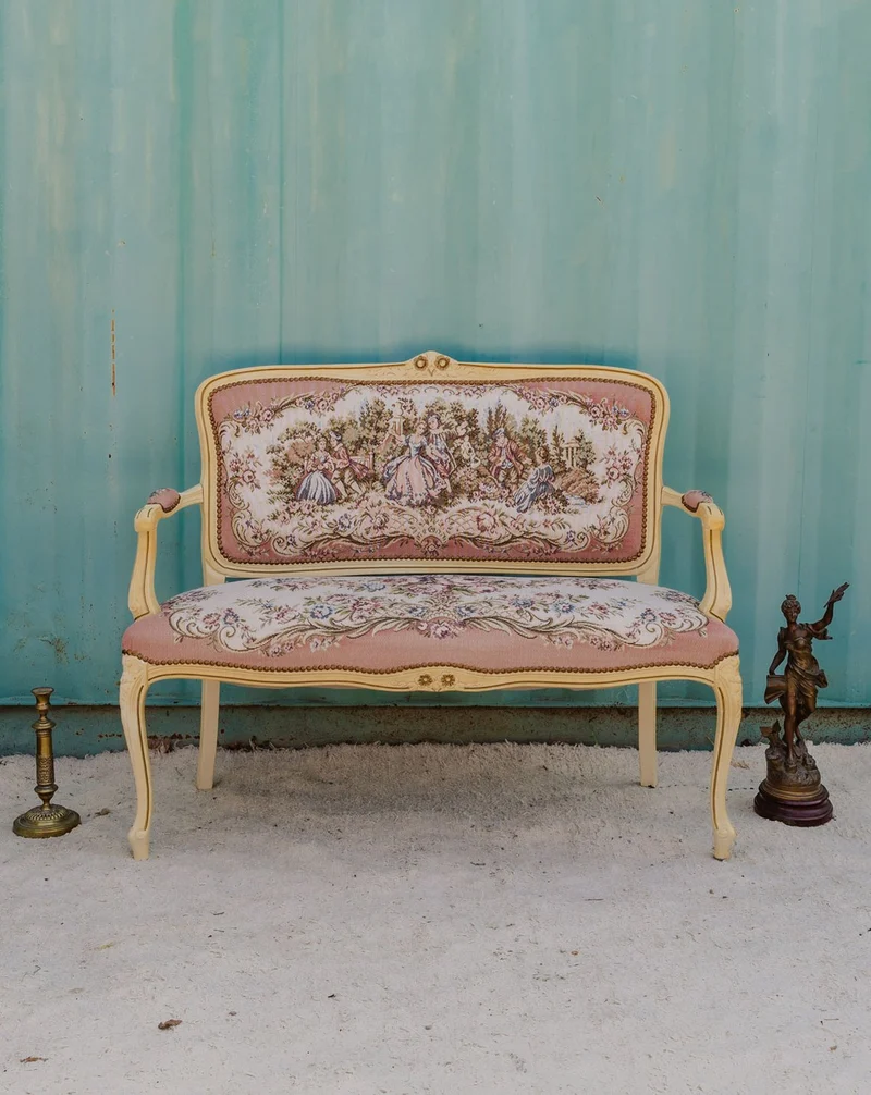 Martine, la banquette en bois beige et tissu rose N°64