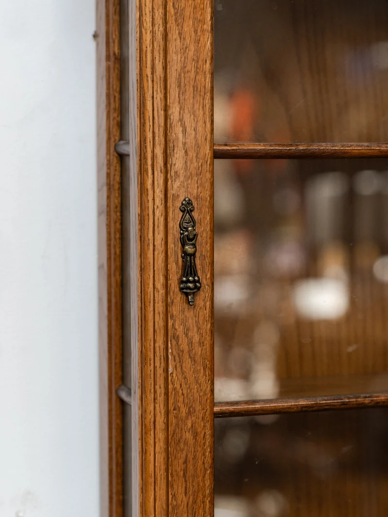 Gaëlle, la petite vitrine en bois N°1492